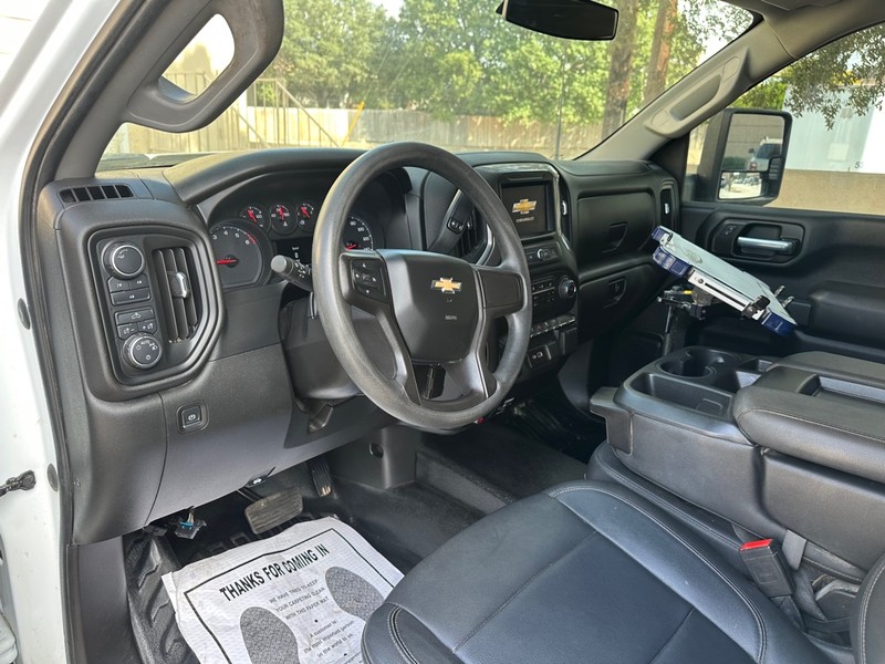 Chevrolet SILVERADO 2500 Vehicle Full-screen Gallery Image 17