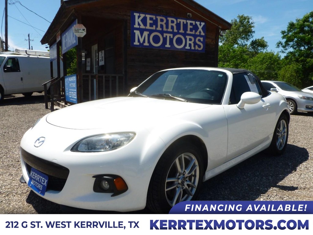 2013 Mazda MX-5 Miata Sport's photo