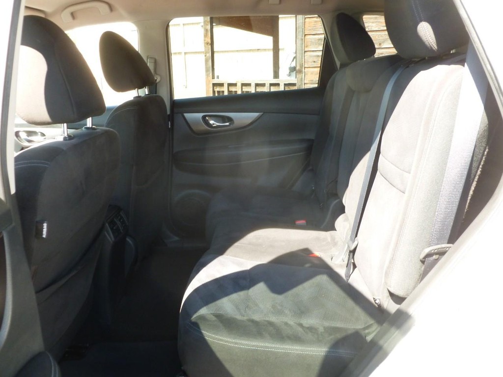 2015 Nissan Rogue SV - Photo 7