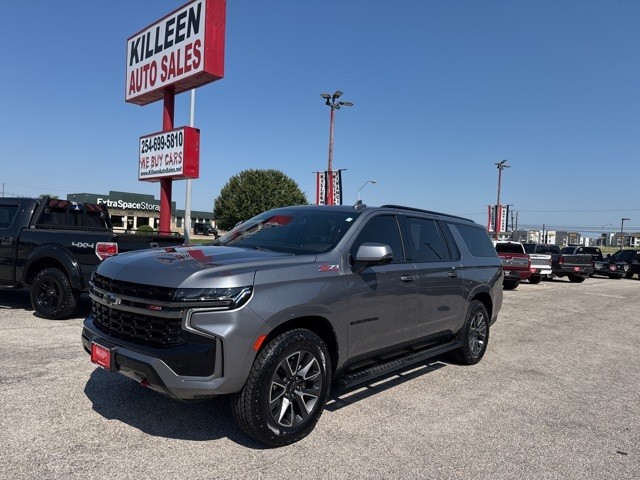 Chevrolet Suburban Vehicle Image 02