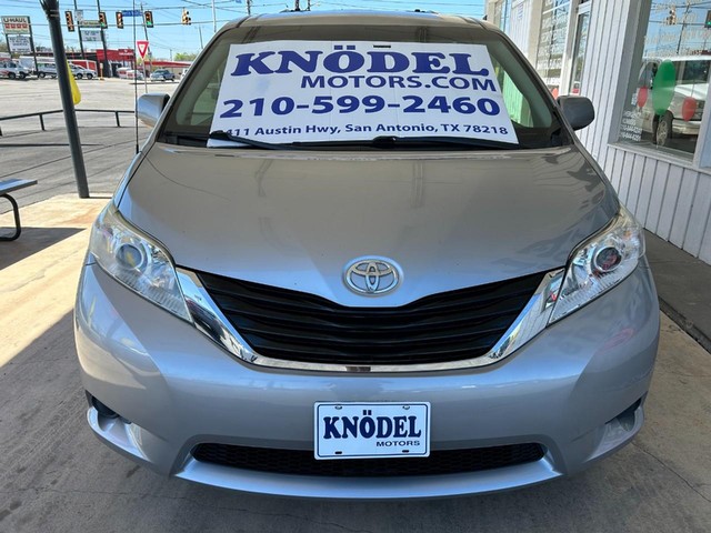 2012 Toyota Sienna LE