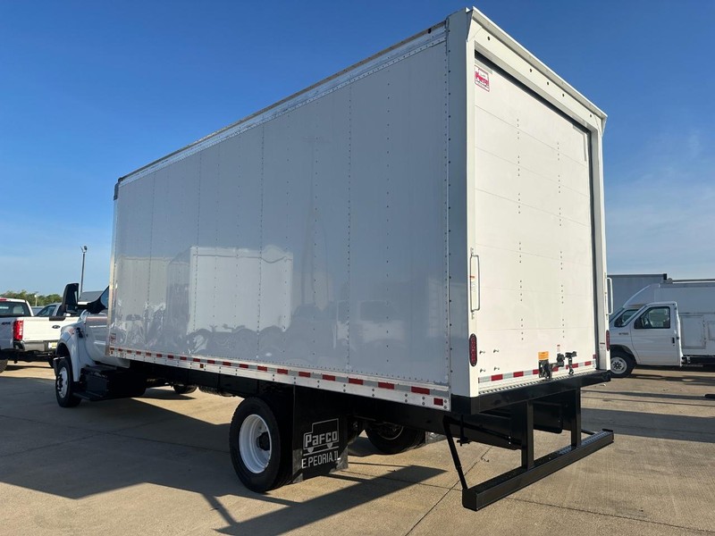 Ford F-650 Straight Frame Gas Vehicle Full-screen Gallery Image 3