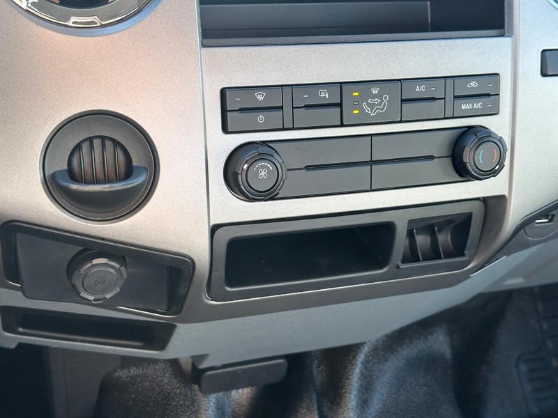 Ford F-650 Straight Frame Gas Vehicle Full-screen Gallery Image 7