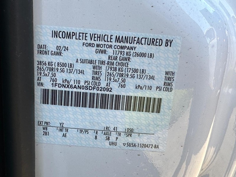 Ford F-650 Straight Frame Gas Vehicle Full-screen Gallery Image 16