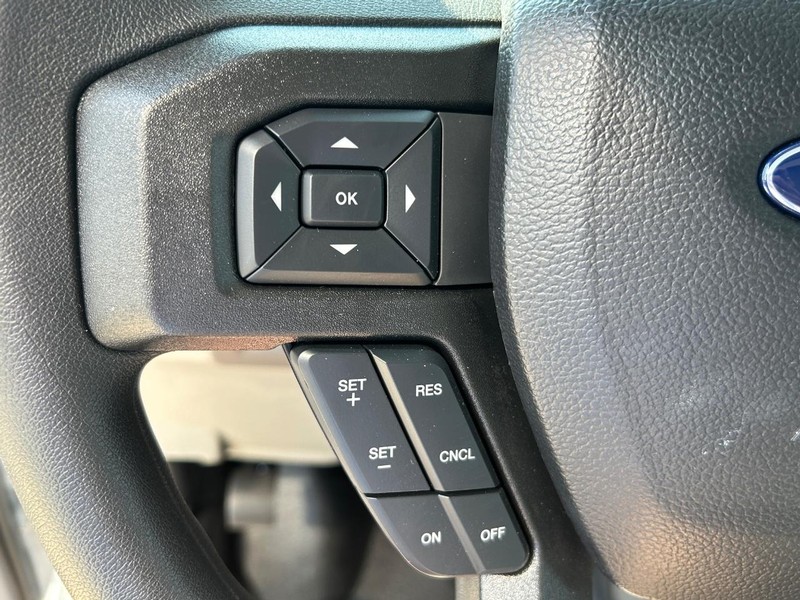 Ford E-Series Cutaway Vehicle Full-screen Gallery Image 9