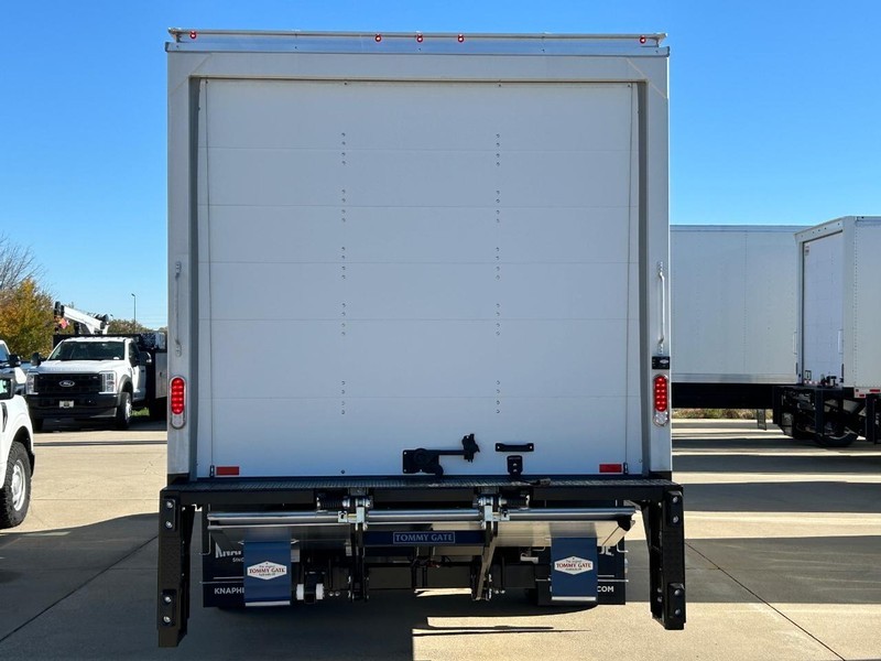 Ford E-Series Cutaway Vehicle Full-screen Gallery Image 7