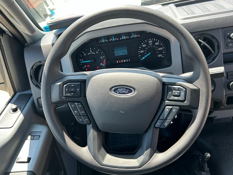 Ford F-750 Straight Frame Gas Vehicle Full-screen Gallery Image 14