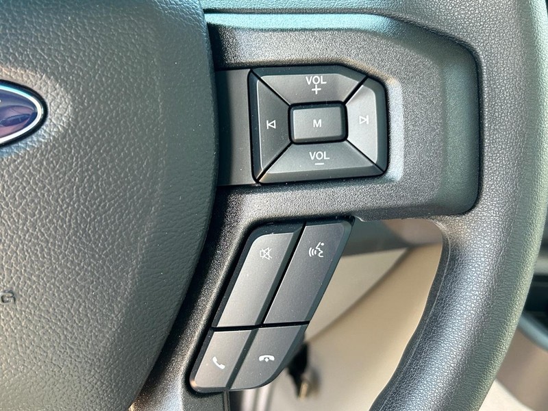 Ford E-Series Cutaway Vehicle Full-screen Gallery Image 6