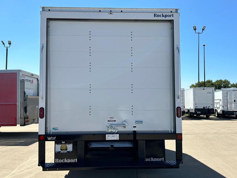 Ford E-Series Cutaway Vehicle Full-screen Gallery Image 12