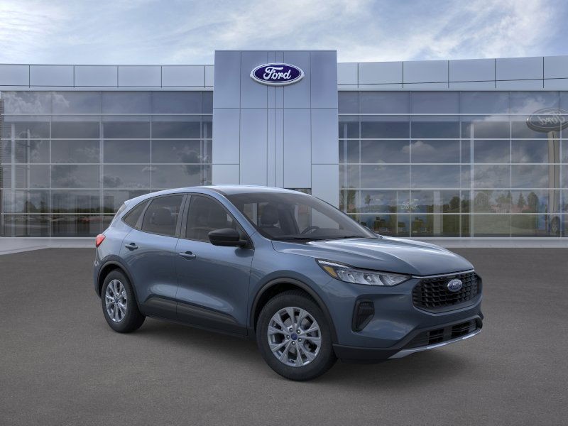 Ford Escape Vehicle Full-screen Gallery Image 7