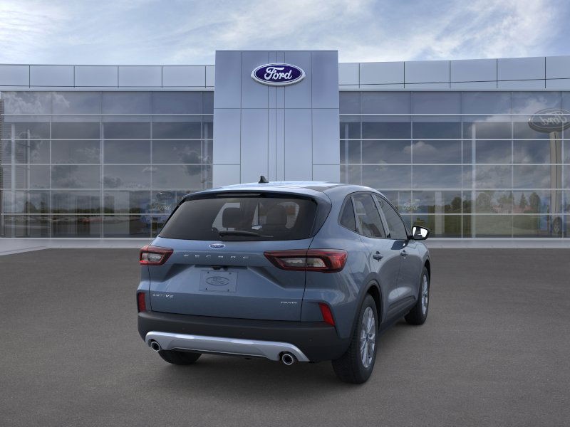 Ford Escape Vehicle Full-screen Gallery Image 8