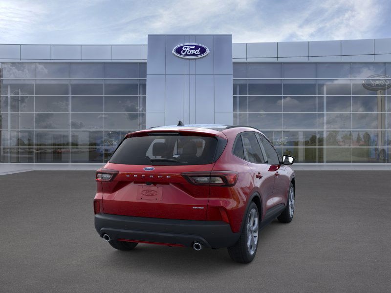 Ford Escape Vehicle Full-screen Gallery Image 8
