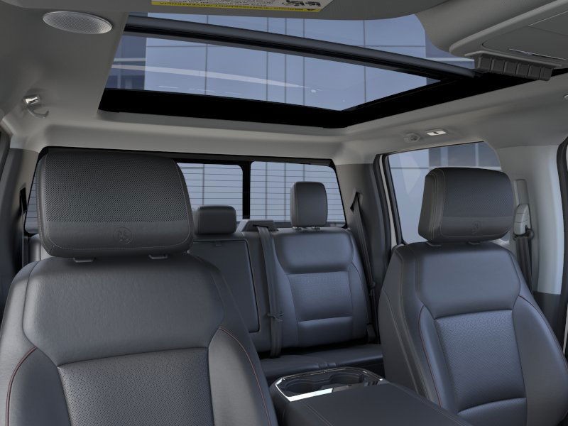 Ford Super Duty F-350 SRW Vehicle Full-screen Gallery Image 22