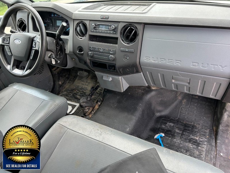 Ford F-650 Straight Frame Gas Vehicle Full-screen Gallery Image 11