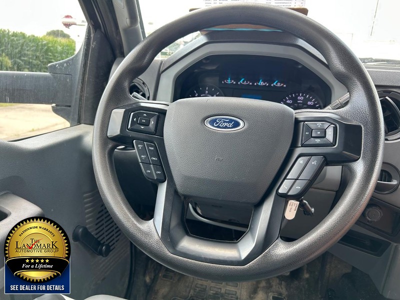 Ford F-650 Straight Frame Gas Vehicle Full-screen Gallery Image 12