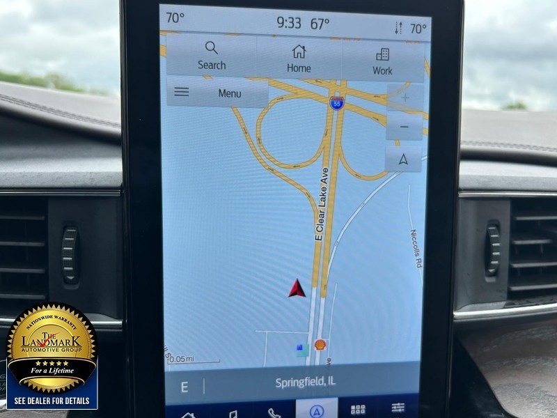 Ford Explorer Vehicle Full-screen Gallery Image 15