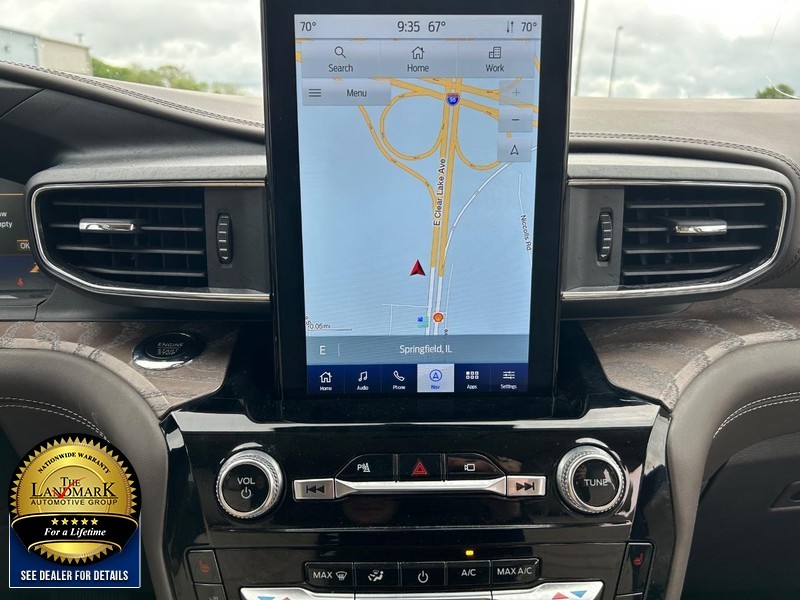 Ford Explorer Vehicle Full-screen Gallery Image 21