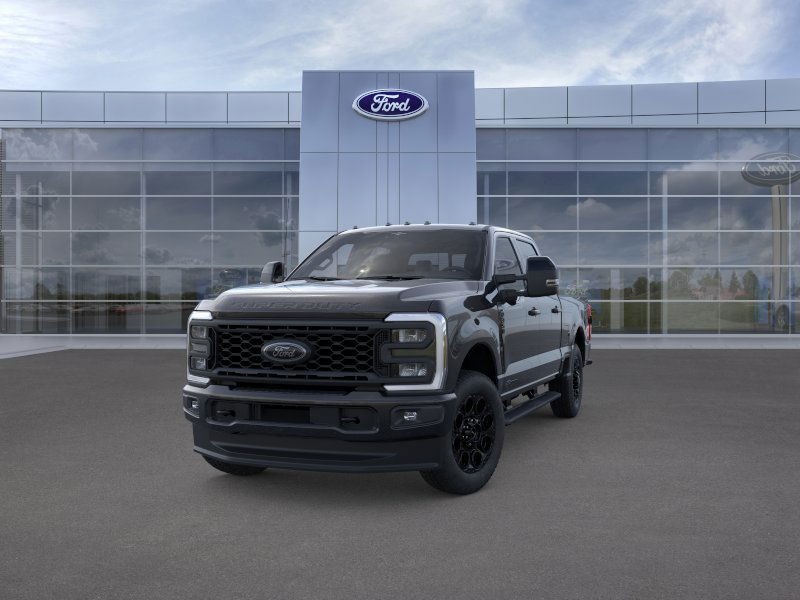 Ford Super Duty F-350 SRW Vehicle Full-screen Gallery Image 2