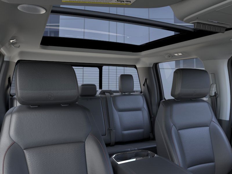 Ford Super Duty F-350 SRW Vehicle Full-screen Gallery Image 22