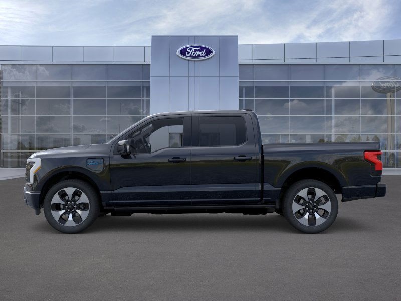 Ford F-150 Lightning Vehicle Full-screen Gallery Image 3