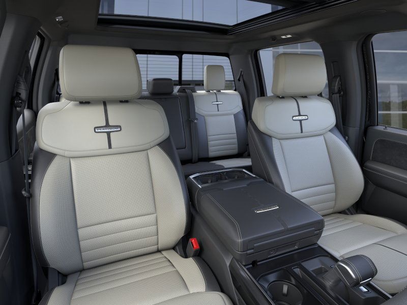 Ford F-150 Lightning Vehicle Full-screen Gallery Image 10