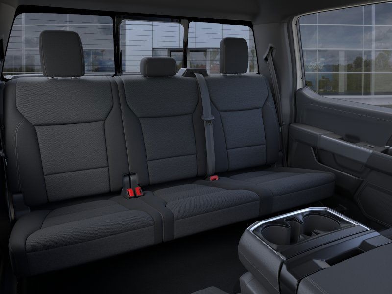 Ford F-150 Vehicle Full-screen Gallery Image 11