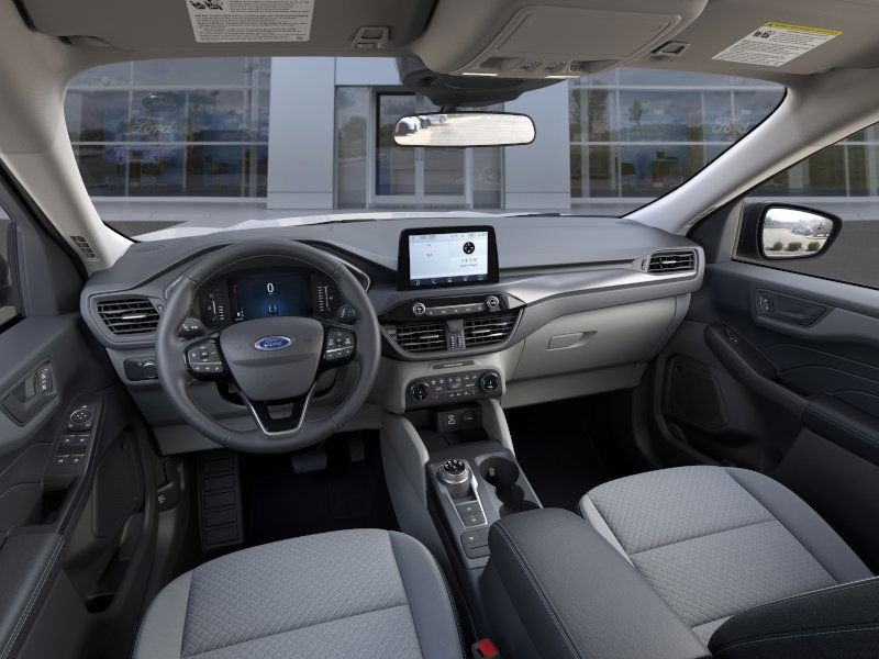 Ford Escape Vehicle Full-screen Gallery Image 9