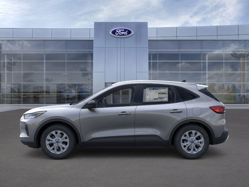 Ford Escape Vehicle Full-screen Gallery Image 3