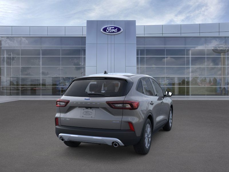 Ford Escape Vehicle Full-screen Gallery Image 8