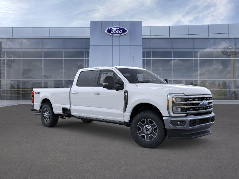 Ford Super Duty F-250 SRW Vehicle Full-screen Gallery Image 7