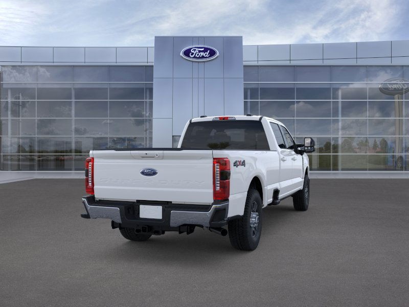 Ford Super Duty F-250 SRW Vehicle Full-screen Gallery Image 8