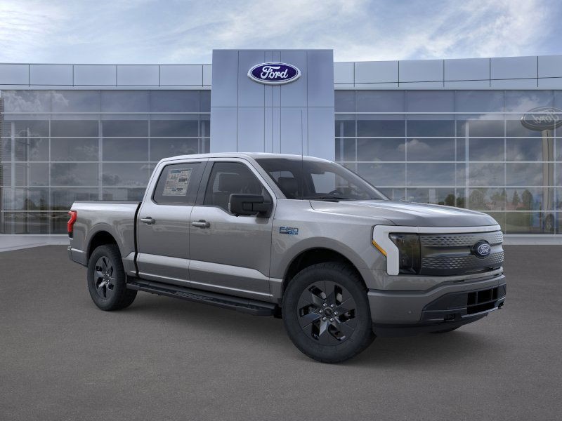 Ford F-150 Lightning Vehicle Full-screen Gallery Image 7