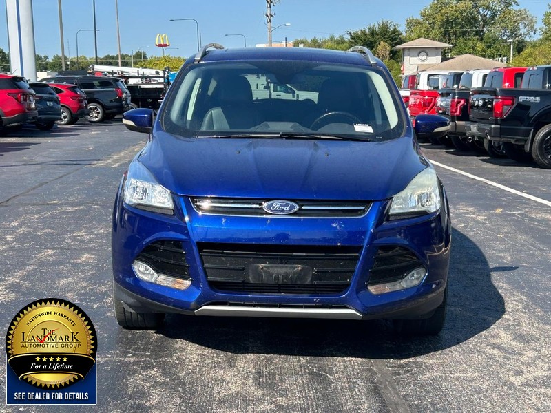 Ford Escape Vehicle Full-screen Gallery Image 4