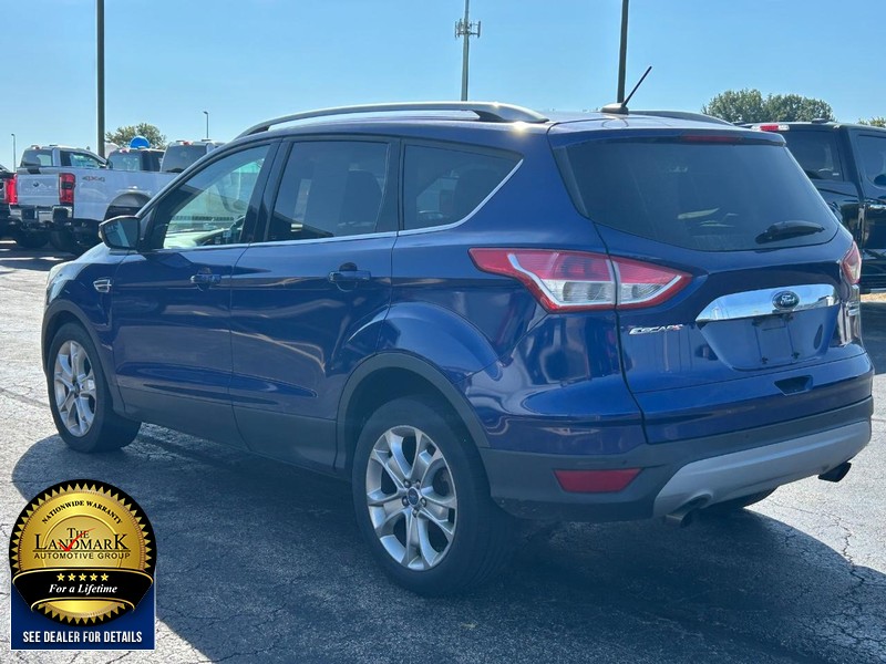 Ford Escape Vehicle Full-screen Gallery Image 6
