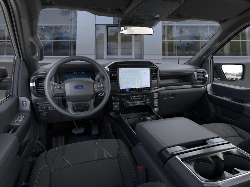 Ford F-150 Vehicle Full-screen Gallery Image 9