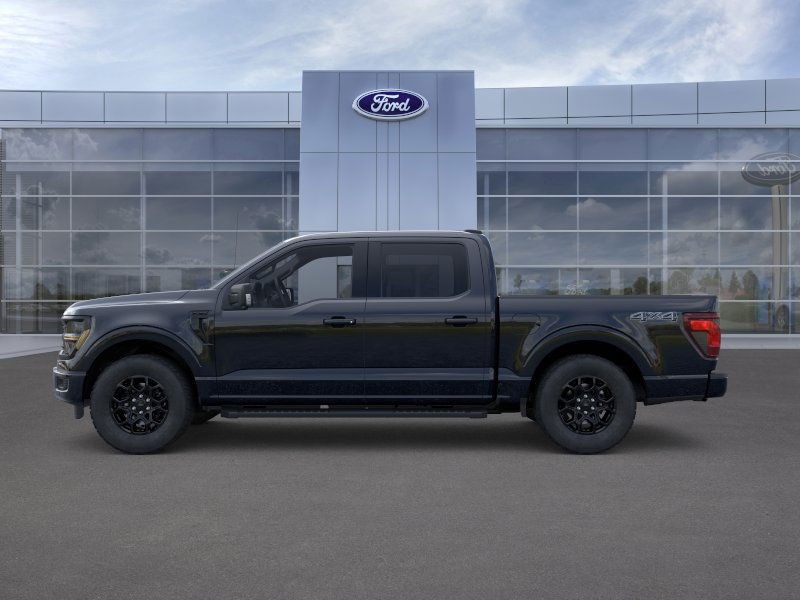 Ford F-150 Vehicle Full-screen Gallery Image 3