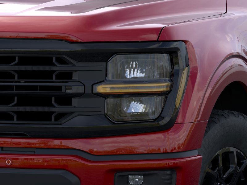 Ford F-150 Vehicle Full-screen Gallery Image 18
