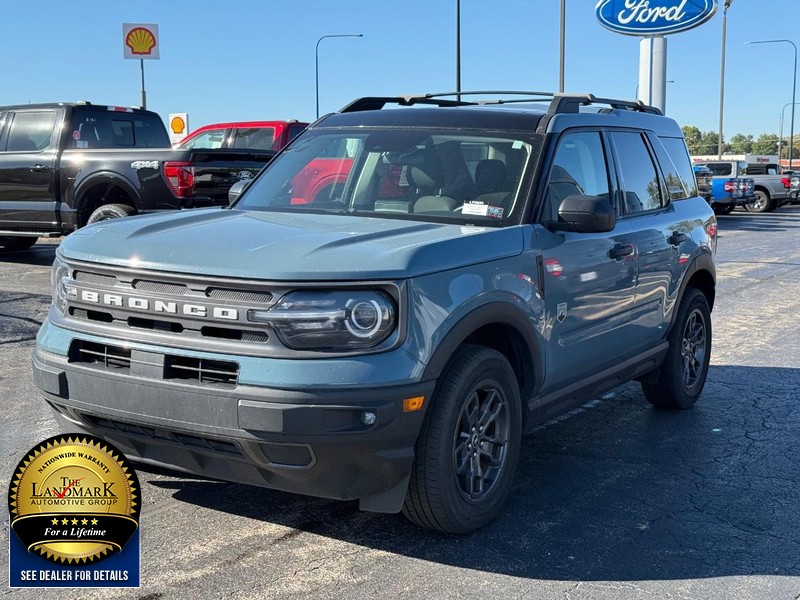 Ford Bronco Sport Vehicle Full-screen Gallery Image 5
