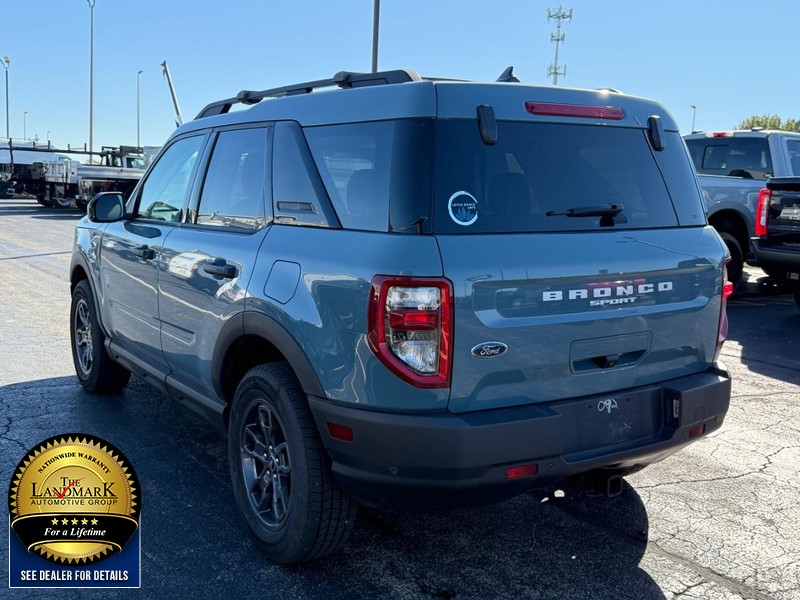 Ford Bronco Sport Vehicle Full-screen Gallery Image 6