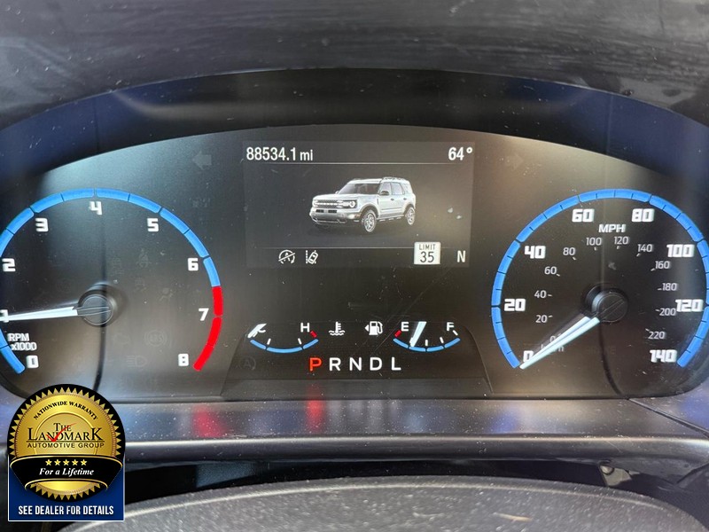 Ford Bronco Sport Vehicle Full-screen Gallery Image 12