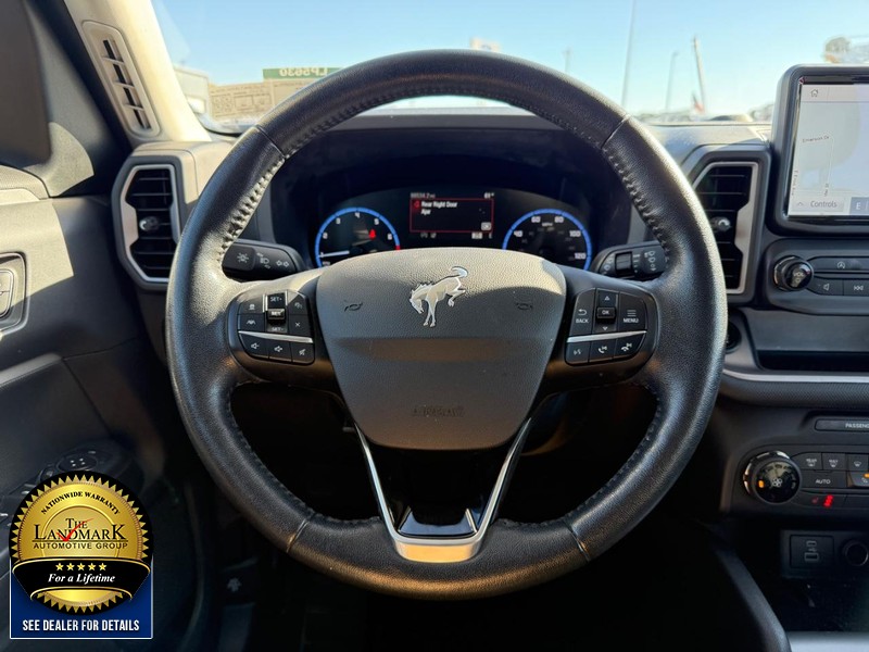 Ford Bronco Sport Vehicle Full-screen Gallery Image 18