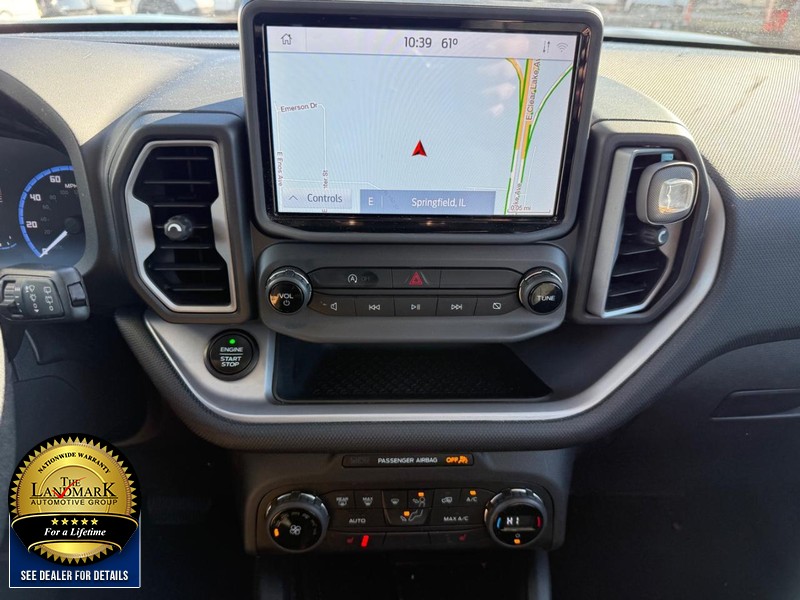 Ford Bronco Sport Vehicle Full-screen Gallery Image 19