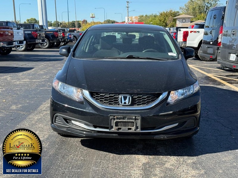 Honda Civic Sedan Vehicle Full-screen Gallery Image 4