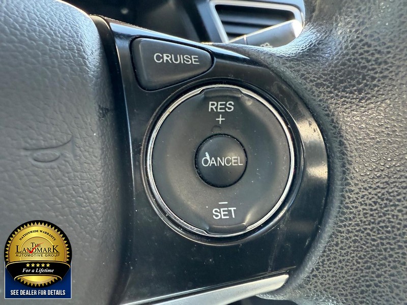 Honda Civic Sedan Vehicle Full-screen Gallery Image 11