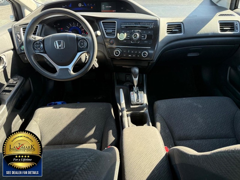 Honda Civic Sedan Vehicle Full-screen Gallery Image 15