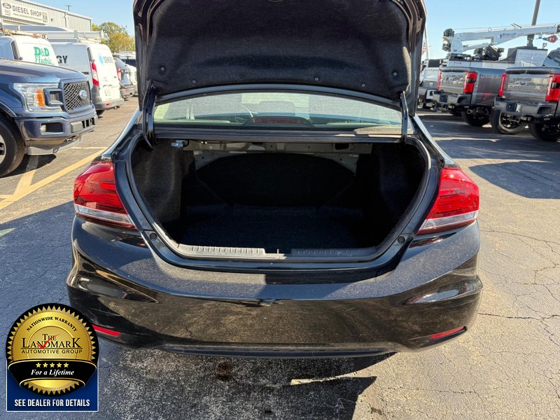 Honda Civic Sedan Vehicle Full-screen Gallery Image 18