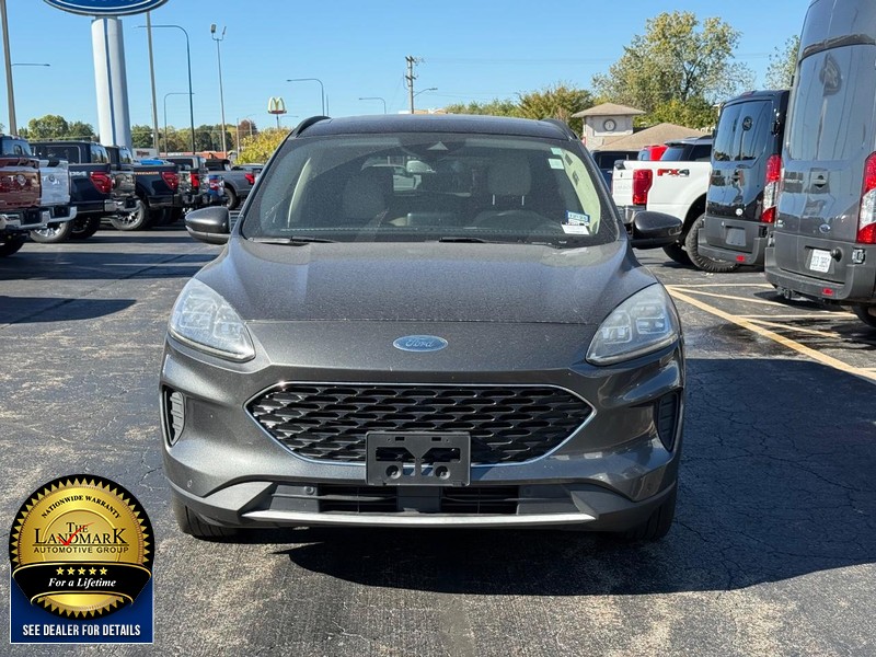 Ford Escape Vehicle Full-screen Gallery Image 4