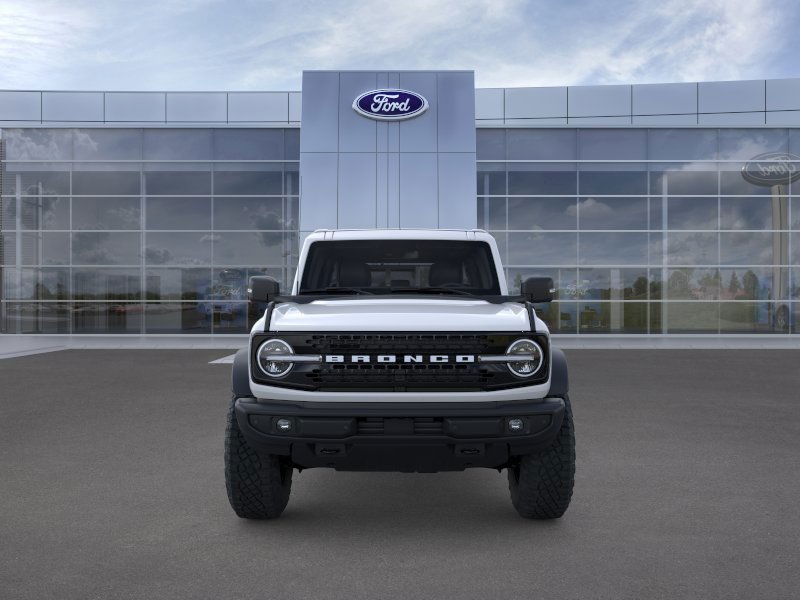 Ford Bronco Vehicle Full-screen Gallery Image 6