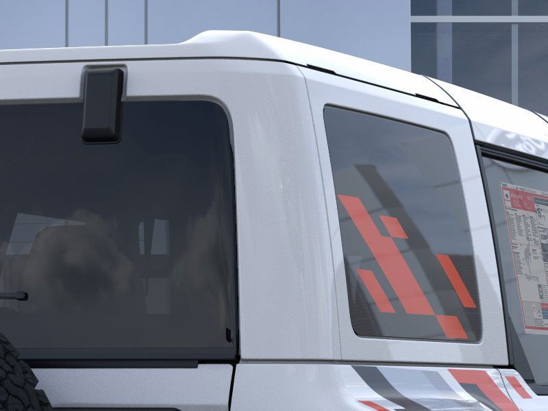 Ford Bronco Vehicle Full-screen Gallery Image 25