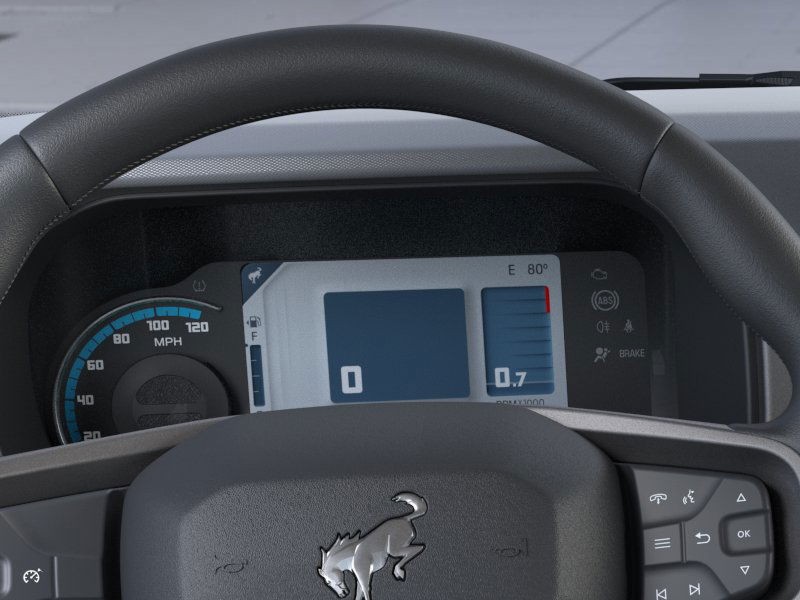 Ford Bronco Vehicle Full-screen Gallery Image 13